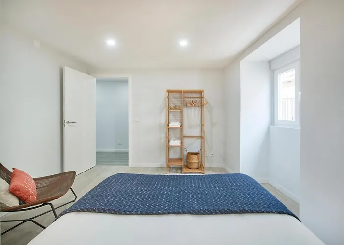 Renovated House Near Beaches, By Timecooler Setúbal