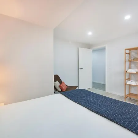 Renovated House Near Beaches, By Timecooler Feriehus