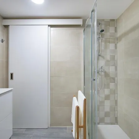 Renovated House Near Beaches, By Timecooler
