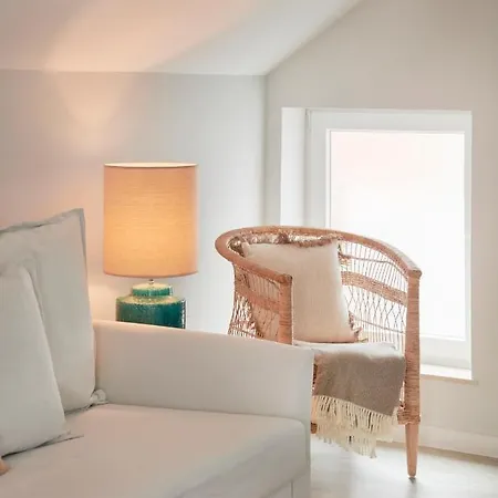 Renovated House Near Beaches, By Timecooler Feriehus Setúbal