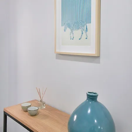 Renovated House Near Beaches, By Timecooler *